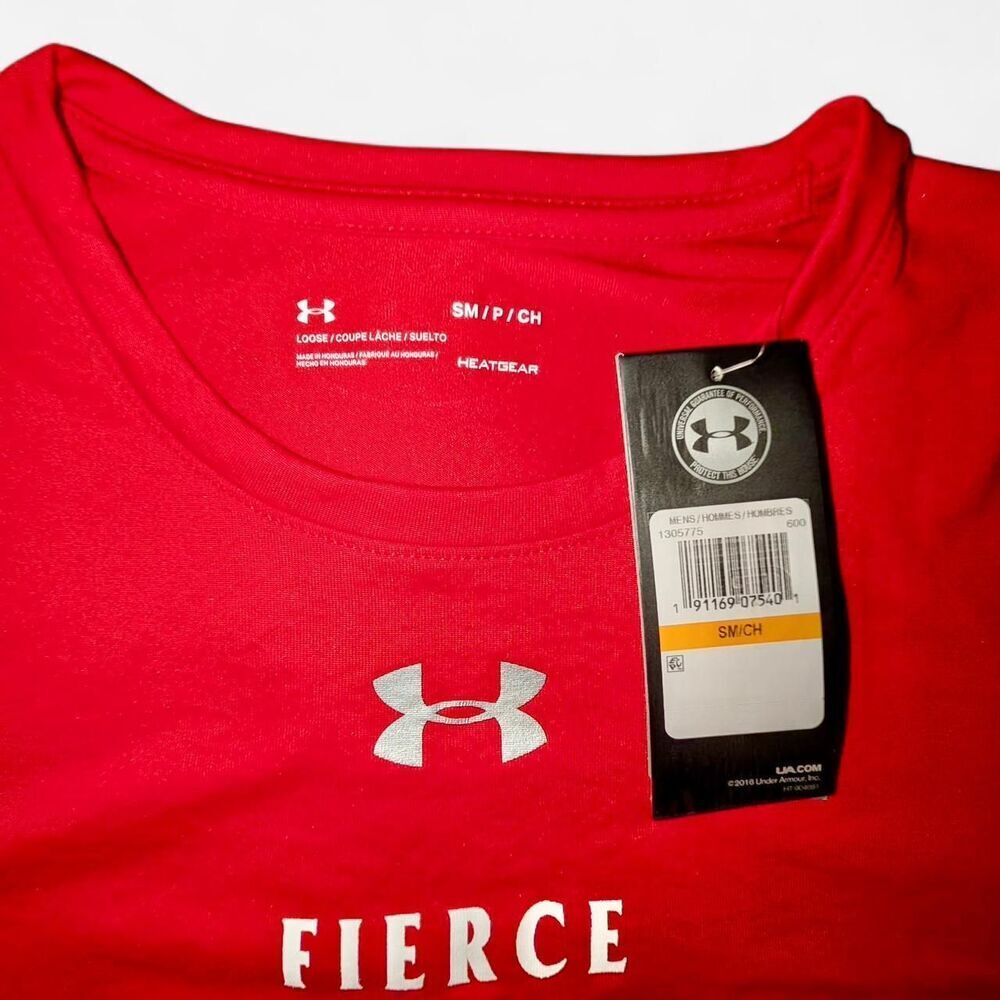 Red Under Armour University of Cincinnati T-shirt SIZE ADULT SMALL - NWT - Picture 2 of 6